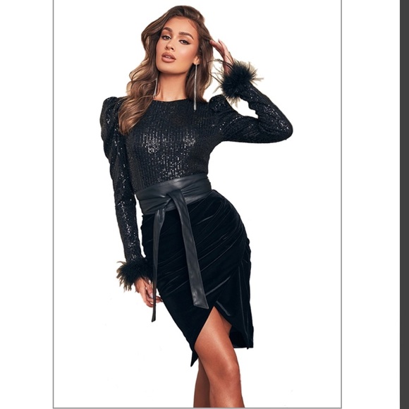 Lavish Alice Sequin Feather Embellished Midi Dress in Black size 2 - Picture 1 of 5